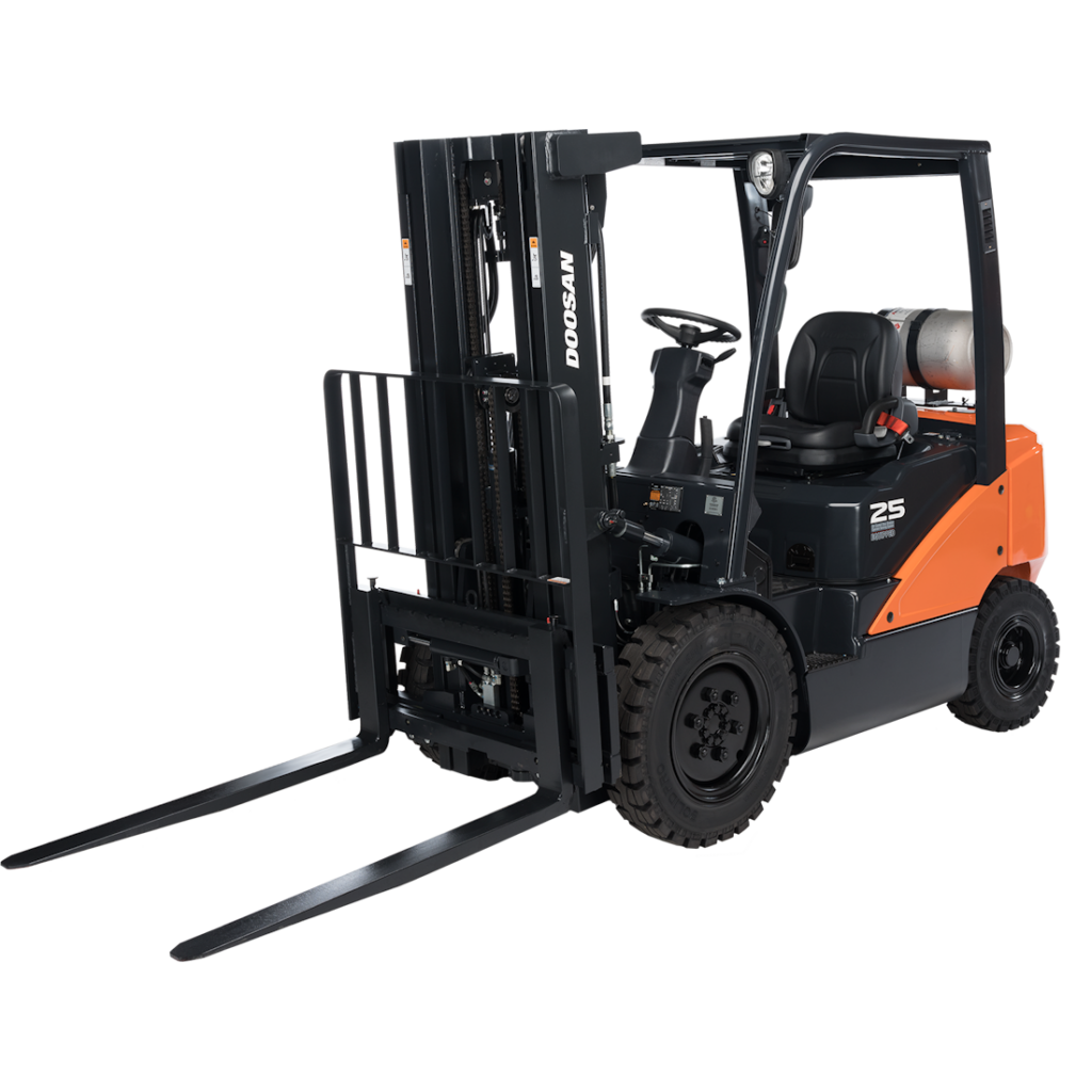 Doosan G25N pneumatic-tire forklift with an orange body, black overhead guard and mast, forks lowered and an LP tank mounted at the rear